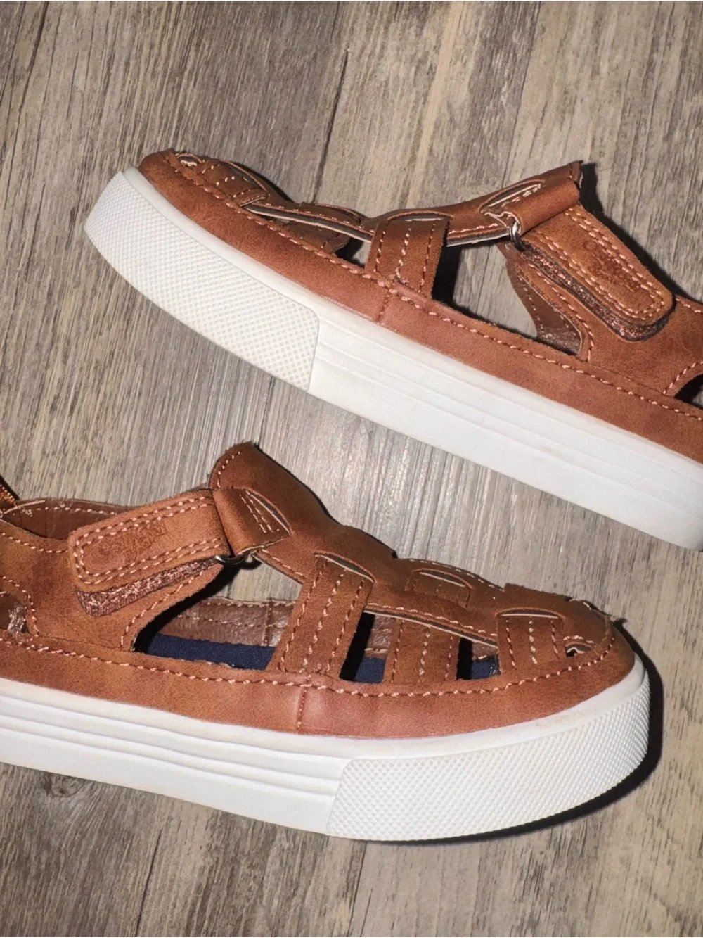 OshKosh B'gosh Tan/Brown Kids Closed-Toe Fisherman Sandals